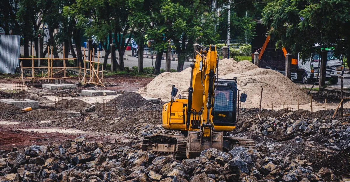 découvrez les coûts moyens d'excavation pour vos projets de construction et comment obtenir le meilleur rapport qualité-prix.
