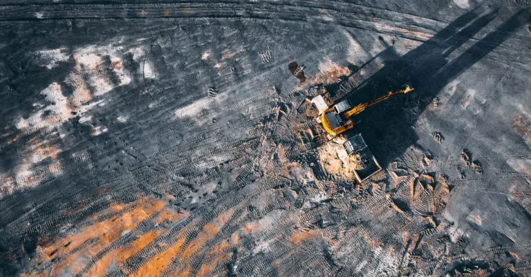 comparez facilement les devis d'excavation pour trouver le meilleur prix et service adapté à vos besoins de terrassement.