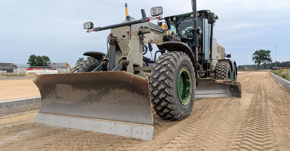 découvrez nos services professionnels de nivellement de terrain pour préparer et optimiser vos sols avant construction ou aménagement paysager.