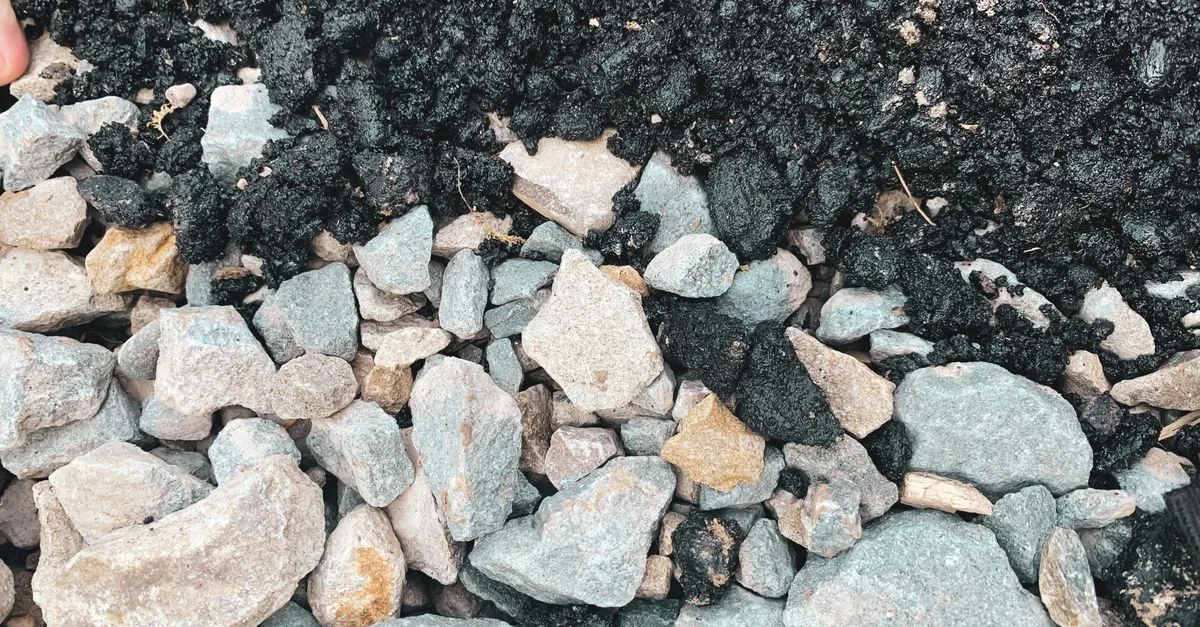 découvrez des techniques efficaces de stabilisation des sols pour améliorer la durabilité et la résistance des terrains dans vos projets de construction et d'aménagement.